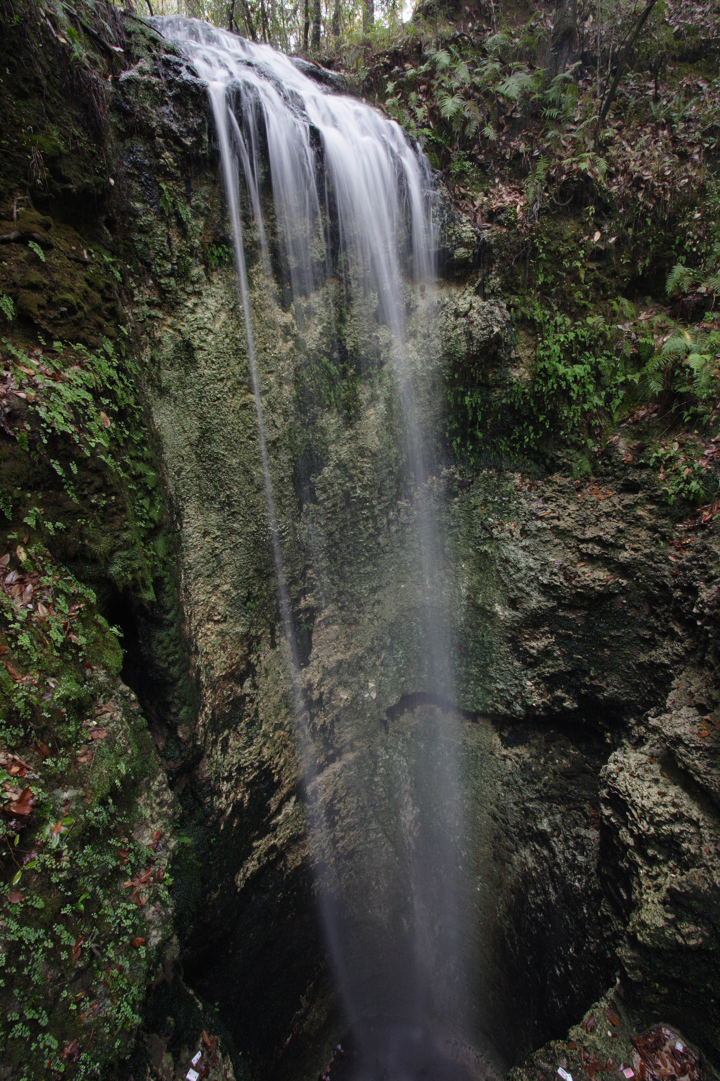 fallingwaters_c6152_f14_10mm