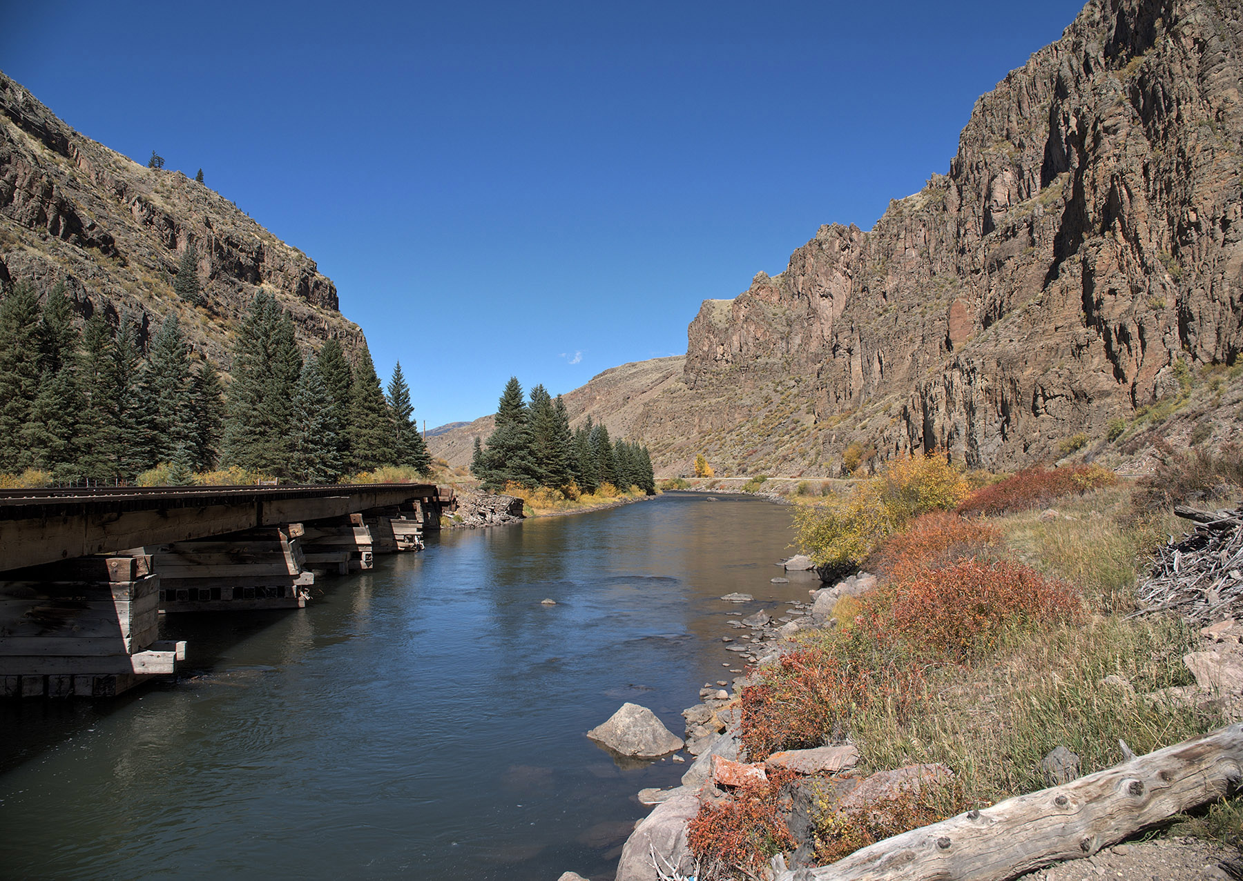 The Rio Grande River cuts through the Creede Caldera outer rim.