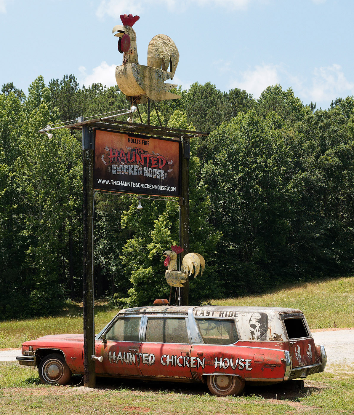 Haunted Chicken House signage.